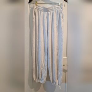 Colsie Speckled Cream Lounge Pants